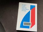 📚 In het café van de verloren jeugd - Patrick Modiano, Ophalen of Verzenden, Zo goed als nieuw, Nederland