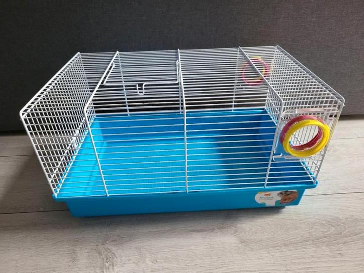 Zo goed als nieuwe Ferplast blauwwitte hamster-muizen kooi, Dieren en Toebehoren, Knaagdieren en Konijnen | Hokken en Kooien, Zo goed als nieuw