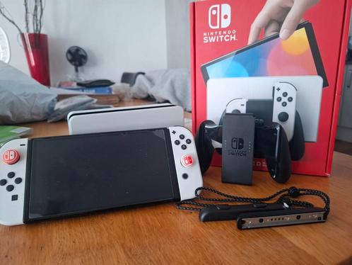 Nintendo Switch Oled met 1,5 jaar garantie, Spelcomputers en Games, Spelcomputers | Nintendo Switch, Zo goed als nieuw, Switch OLED