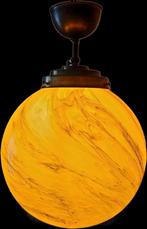 Grote Artdeco gemarmerde bol hanglamp, Antiek en Kunst, Antiek | Lampen, Ophalen