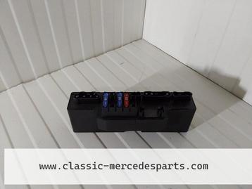 Zekeringkast Mercedes 2105400372 beschikbaar voor biedingen
