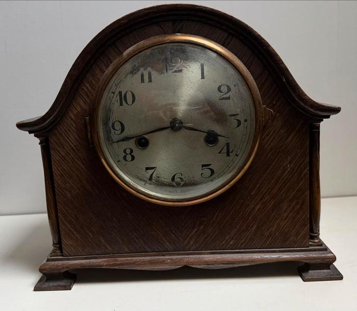 Houten schouwklok met slagwerk, Huis en Inrichting, Woonaccessoires | Krantenbakken en Lectuurbakken, Gebruikt, Ophalen of Verzenden