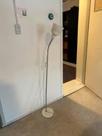 Stijlvolle staande lamp, Huis en Inrichting, Lampen | Vloerlampen, Ophalen, Gebruikt, Metaal, 150 tot 200 cm