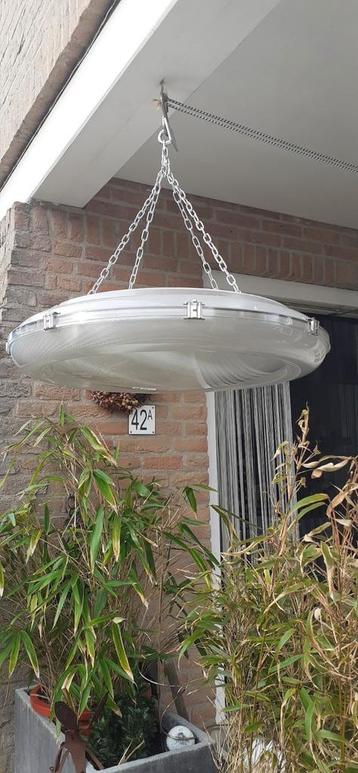 Industriele hanglampen UFO. design beschikbaar voor biedingen