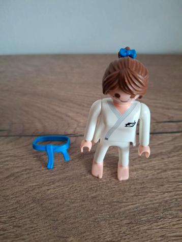 Playmobil 6841 - Karateka beschikbaar voor biedingen