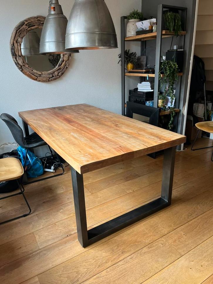 Prachtige robuuste tafel van mangohout, Huis en Inrichting, Tafels | Eettafels, Zo goed als nieuw, 50 tot 100 cm, 200 cm of meer