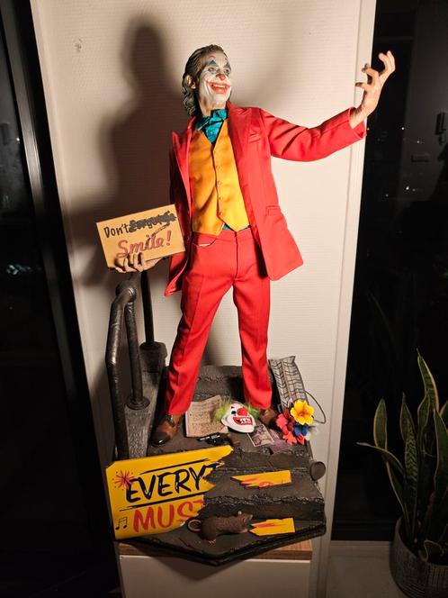 Prime 1 Studios. Schaal 1/3. De Joker statue in super staat!, Verzamelen, Poppetjes en Figuurtjes, Zo goed als nieuw, Ophalen