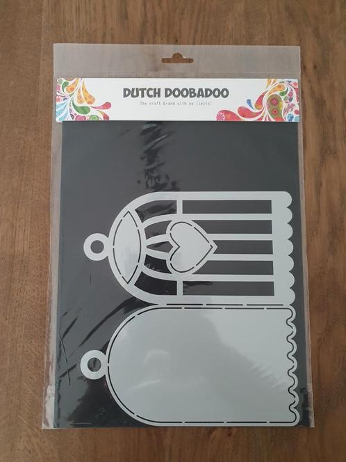 Dutch Doobadoo Card Art A4 Vogelhuisje Mal - Nieuw!, Hobby en Vrije tijd, Kaarten | Zelf maken, Nieuw, Pons of Mal, Dieren, Ophalen of Verzenden
