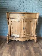 Grenen kastje, Ophalen