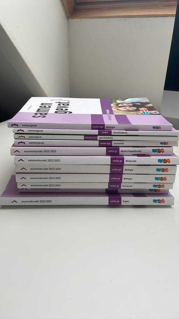 Samengevat en examenbundels 2022/2023, Boeken, Schoolboeken, Zo goed als nieuw, VMBO, Ophalen of Verzenden
