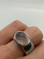 K552 Prachtige zilveren ring lichtroze steen maat 20, 20 of groter, Ophalen of Verzenden, Dame, Zilver
