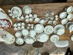 Zeer compleet retro servies van Marjolein Bastin, Ophalen