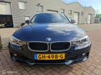 BMW 3-serie Touring 320i High Executive Aut.8 el.Trekh Leder, Auto's, BMW, Origineel Nederlands, Te koop, 5 stoelen, Benzine