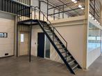 Stalen trap met bordes !, Doe-het-zelf en Verbouw, Ladders en Trappen, Ophalen, Gebruikt, Trap, 2 tot 4 meter