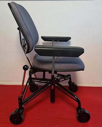 Trippelstoel Vela Rugleuning instelbaar Armleuningen instelb beschikbaar voor biedingen