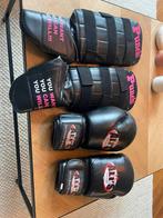 Boksset - Handschoenen & Scheenbeschermers, Ophalen of Verzenden, Gebruikt, Bokshandschoenen