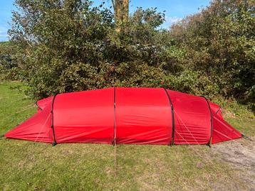 Hilleberg Kaitum 2GT rood in goede staat tent beschikbaar voor biedingen