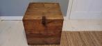 Stoere oude grenenhout kist, Ophalen