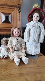 3 poppen 1 lege poppendoos + antieke poppenwagen in 1 koop, Ophalen, Gebruikt, Pop