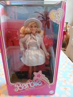 NIEUW! Barbie The Movie Pop Margot Robbie mantelpakje, Verzamelen, Poppen, Ophalen of Verzenden, Nieuw, Pop