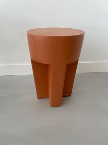 Kave Home Vilena Terracotta Bijzettafel beschikbaar voor biedingen