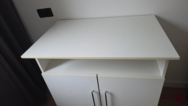 Mooie witte commode met opbergruimte, Kinderen en Baby's, Kinderkamer | Commodes en Kasten, Zo goed als nieuw, Commode, Minder dan 90 cm