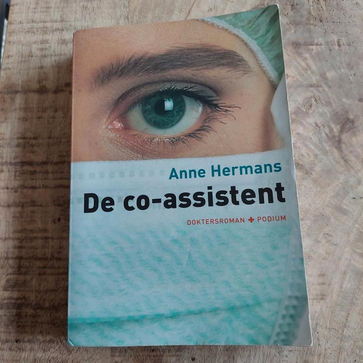 A. Hermans - De co-assistent, Boeken, Literatuur, Gelezen, Ophalen of Verzenden