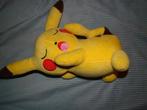 Picachu knuffel liggend pokemon 27 cm lang, Ophalen of Verzenden, Zo goed als nieuw, Overige typen
