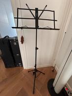 Muziekstandaard Stagg MUSQ4, Muziek en Instrumenten, Ophalen, Zo goed als nieuw
