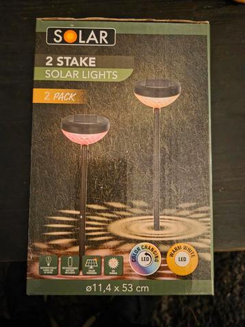 2x Solar Tuinlampen op Prikstok beschikbaar voor biedingen
