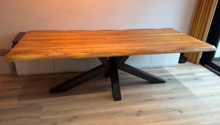 Mango Houten Eettafel 2.40x1.00 meter, matrix poot zwart, Huis en Inrichting, Tafels | Eettafels, Zo goed als nieuw, 100 tot 150 cm
