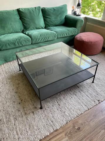 Salontafel, metaal met glas 90x90cm beschikbaar voor biedingen
