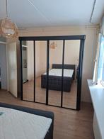 Zwarte kledingkast met spiegels - 215x200x65 cm, Huis en Inrichting, Kasten | Kledingkasten, Ophalen, Gebruikt, 200 cm of meer