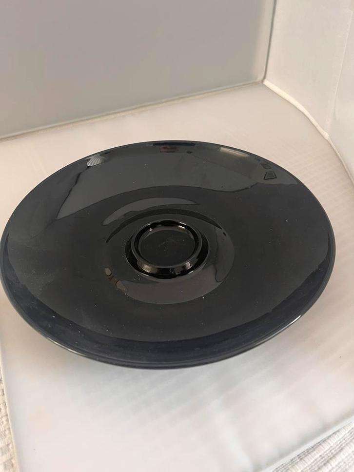 Zwarte schaal van Leerdam glas, Antiek en Kunst, Antiek | Glas en Kristal, Ophalen