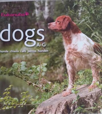 Eukanuba dogs fotoboek met afbeeldingen van alle honden.

 beschikbaar voor biedingen
