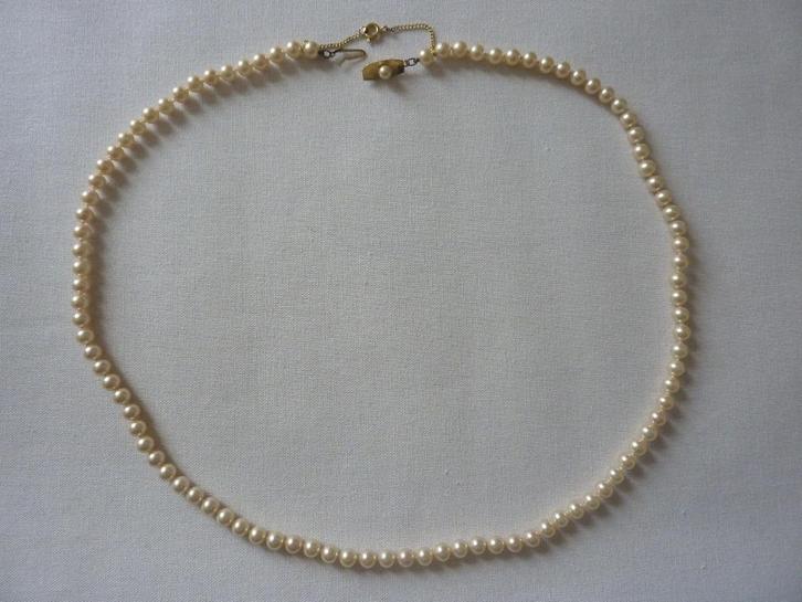 vintage 96 glasparels ketting 64 cm lang, goudkleurig slot, Sieraden, Tassen en Uiterlijk, Kettingen, Zo goed als nieuw, Overige materialen