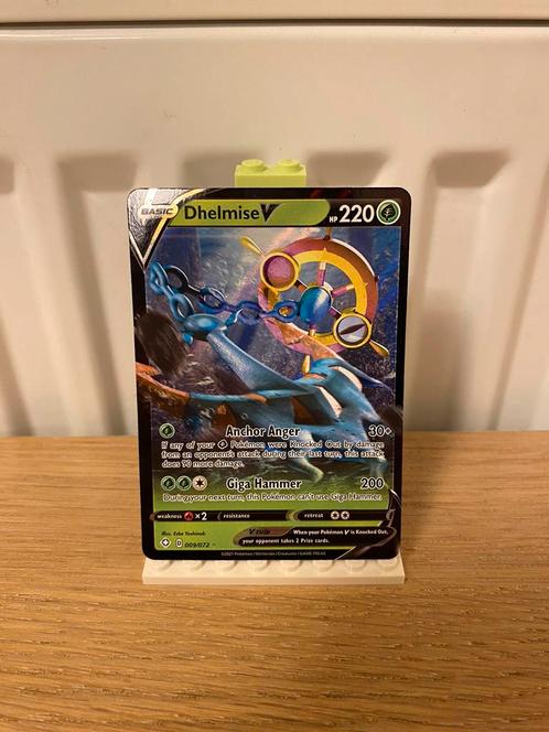Dhelmise V 009/072 - Pokemon Kaart, Hobby en Vrije tijd, Verzamelkaartspellen | Pokémon, Nieuw, Losse kaart, Foil, Ophalen of Verzenden