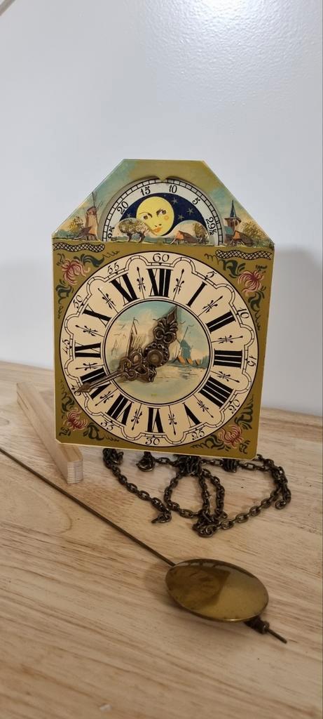Antieke Uurwerk met Slinger, Antiek en Kunst, Antiek | Klokken, Ophalen of Verzenden