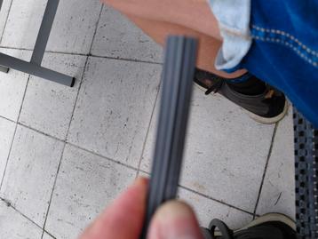 Anti-slip strip voor traptreden. beschikbaar voor biedingen