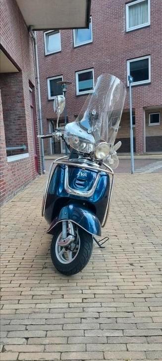 Iva Grand Retro Snorscooter, Fietsen en Brommers, Scooters | Overige merken, Gebruikt, Maximaal 25 km/u, Benzine, Ophalen of Verzenden