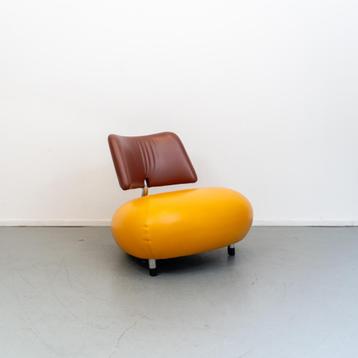 1x Leolux Pallone fauteuil kleurstelling geel/bruin beschikbaar voor biedingen