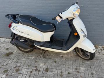 Sym Fiddle II 25 km/h beschikbaar voor biedingen