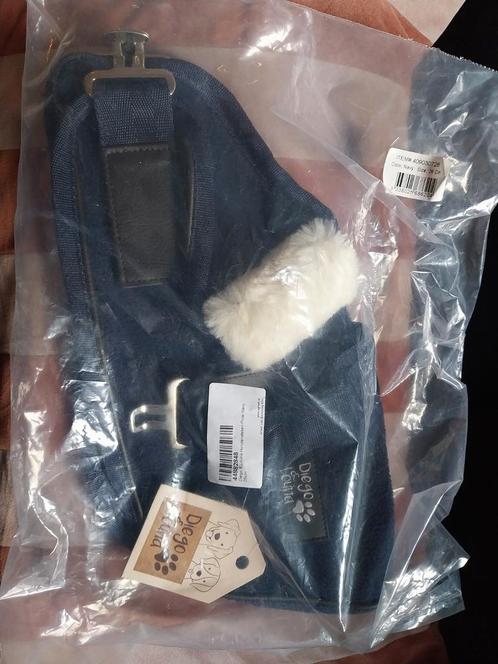 Nieuwe navy kleurige hondenjas, Dieren en Toebehoren, Hondenkleding, Zo goed als nieuw, Hondenjas, Ophalen of Verzenden