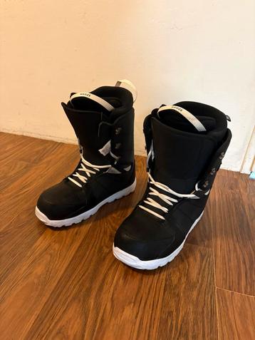 Wedze snowboard schoenen beschikbaar voor biedingen