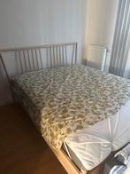 Tweepersoonsbed met matras, Huis en Inrichting, Slaapkamer | Bedden, Ophalen, Beige, Tweepersoons, Zo goed als nieuw