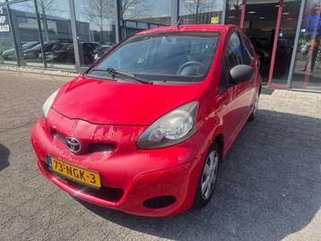 Toyota Aygo 1.0-12V Access AIRCO 5-DEURS APK 4-26 BJ 2010 !! beschikbaar voor biedingen