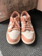 Nike dunk low, Nike, Ophalen of Verzenden, Sneakers of Gympen, Roze