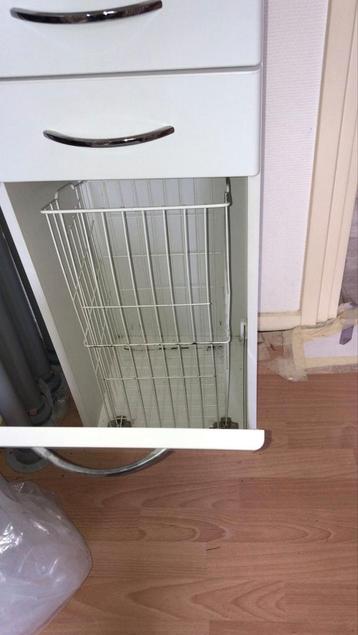 Badkamerkast 