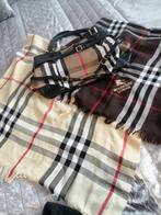 Tas Burberry, bruin en 2 sjaals nog nietv GEDRAGEN NIEUW, Ophalen of Verzenden, Nieuw, Bruin, Handtas