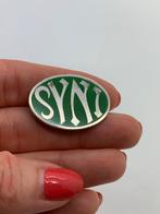 X43 Prachtige zilveren broche uniek ontwerp Inas Huishoud, Sieraden, Tassen en Uiterlijk, Broches, Minder dan 4 cm, Ophalen of Verzenden